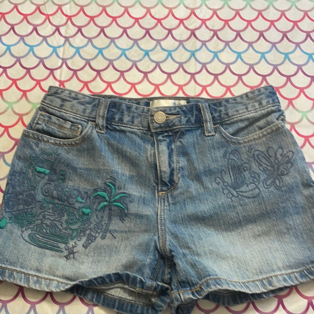 Old Navy girls embroidered shorts